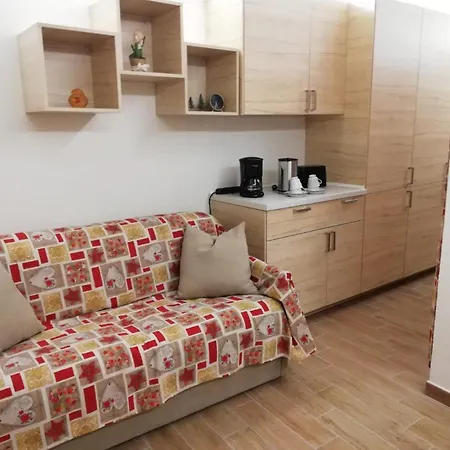 Cervinia In Out - On The Slopes Breuil-Cervinia