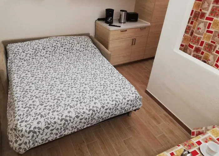 Cervinia In Out - On The Slopes Breuil-Cervinia