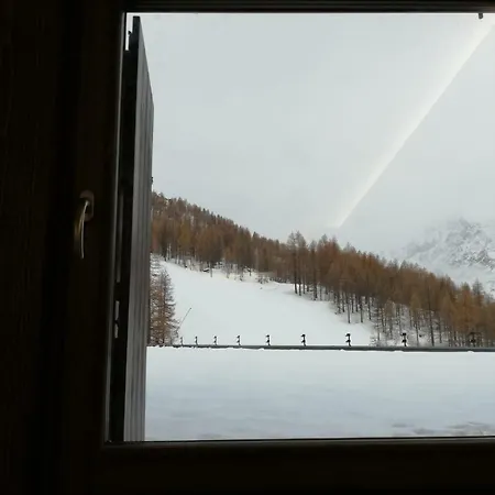 شقة Cervinia In Out - On The Slopes بيريوِل تْشيرفينيا