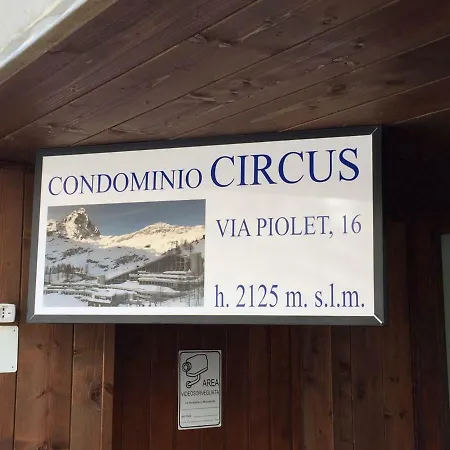 Cervinia In Out - On The Slopes * بيريوِل تْشيرفينيا