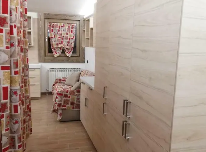 Cervinia In Out - On The Slopes *