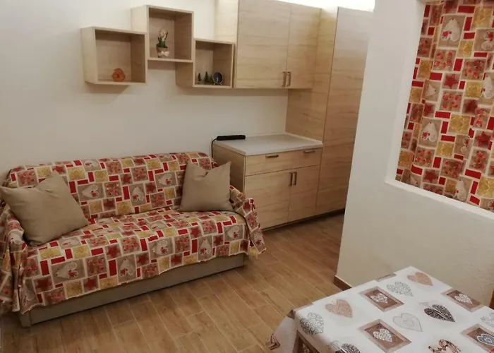 Cervinia In Out - On The Slopes * Breuil-Cervinia