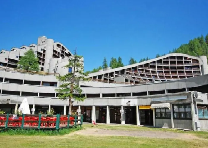 Cervinia In Out - On The Slopes